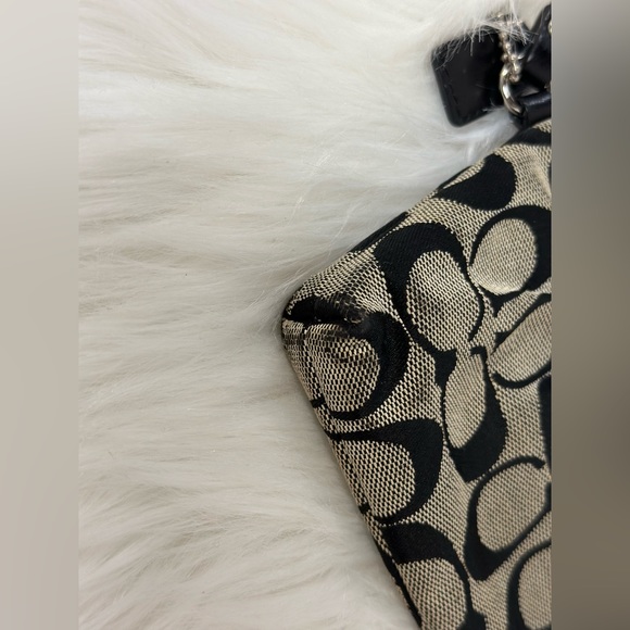 COACH Signature Hray/Black signature Wristlet - Picture 7 of 13